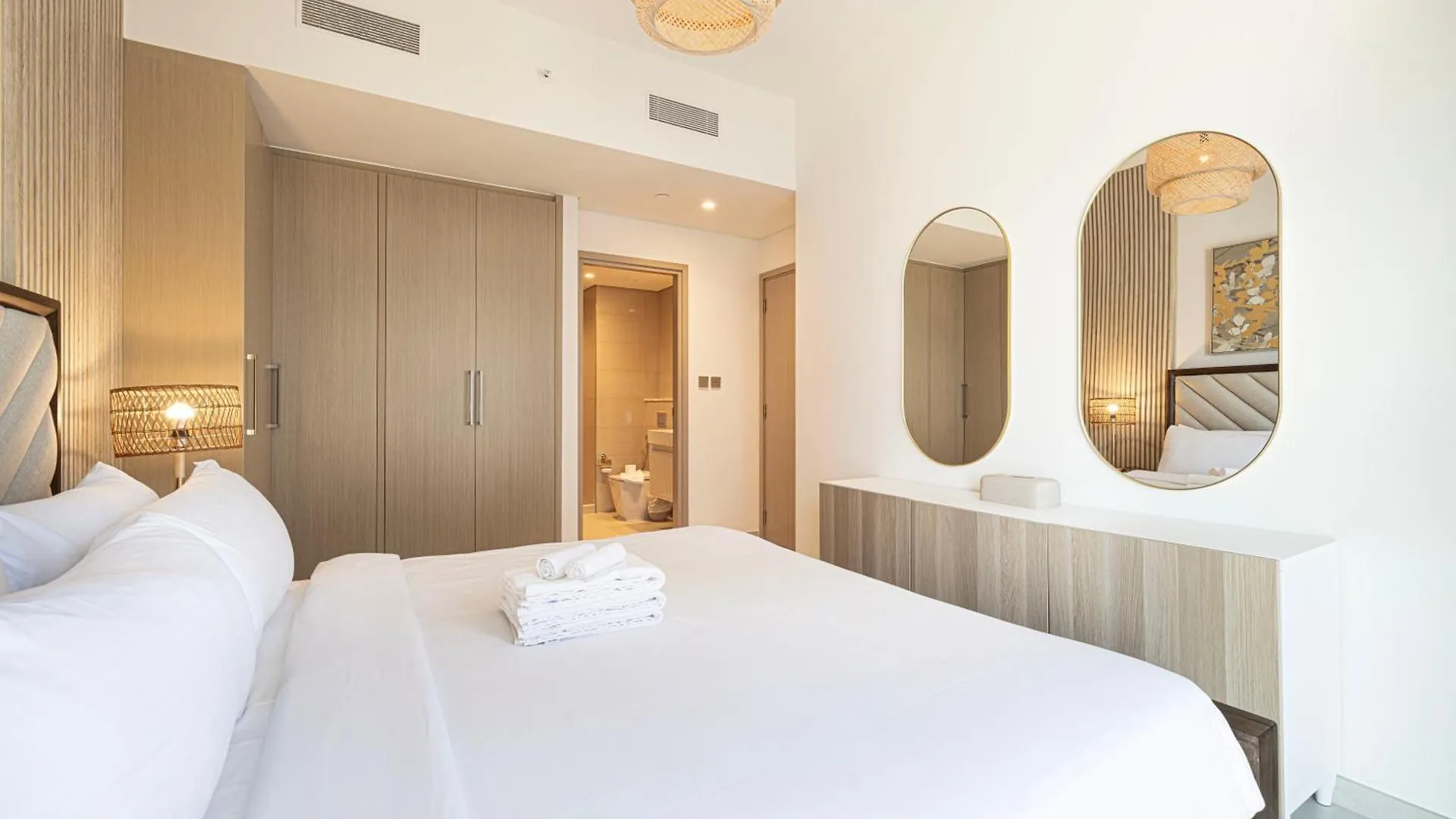 Apartment Stunning 2Br Full Burj Khalifa Views 5Min Walk To Dubai Mall