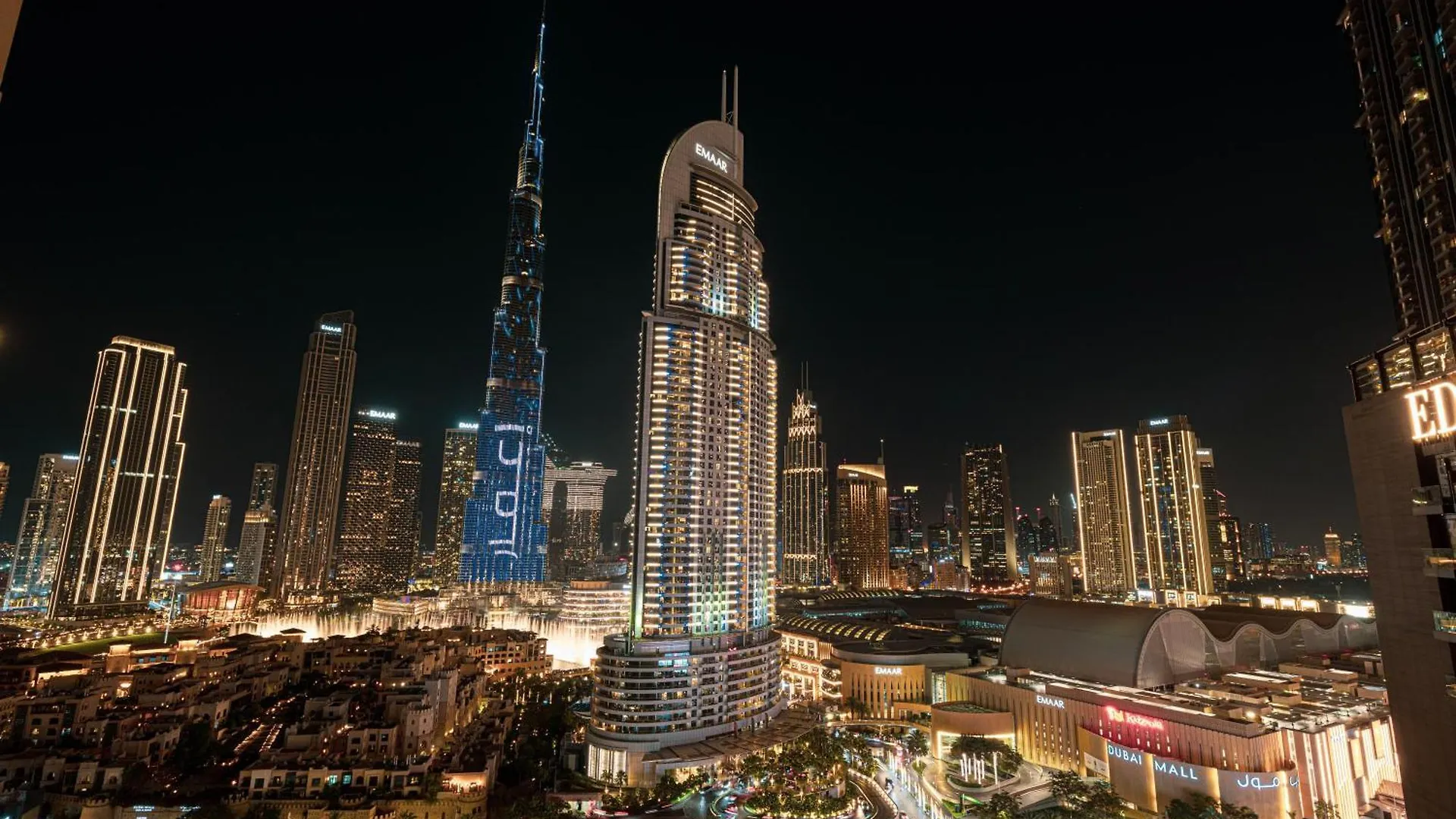 Stunning 2Br Full Burj Khalifa Views 5Min Walk To Dubai Mall Apartment