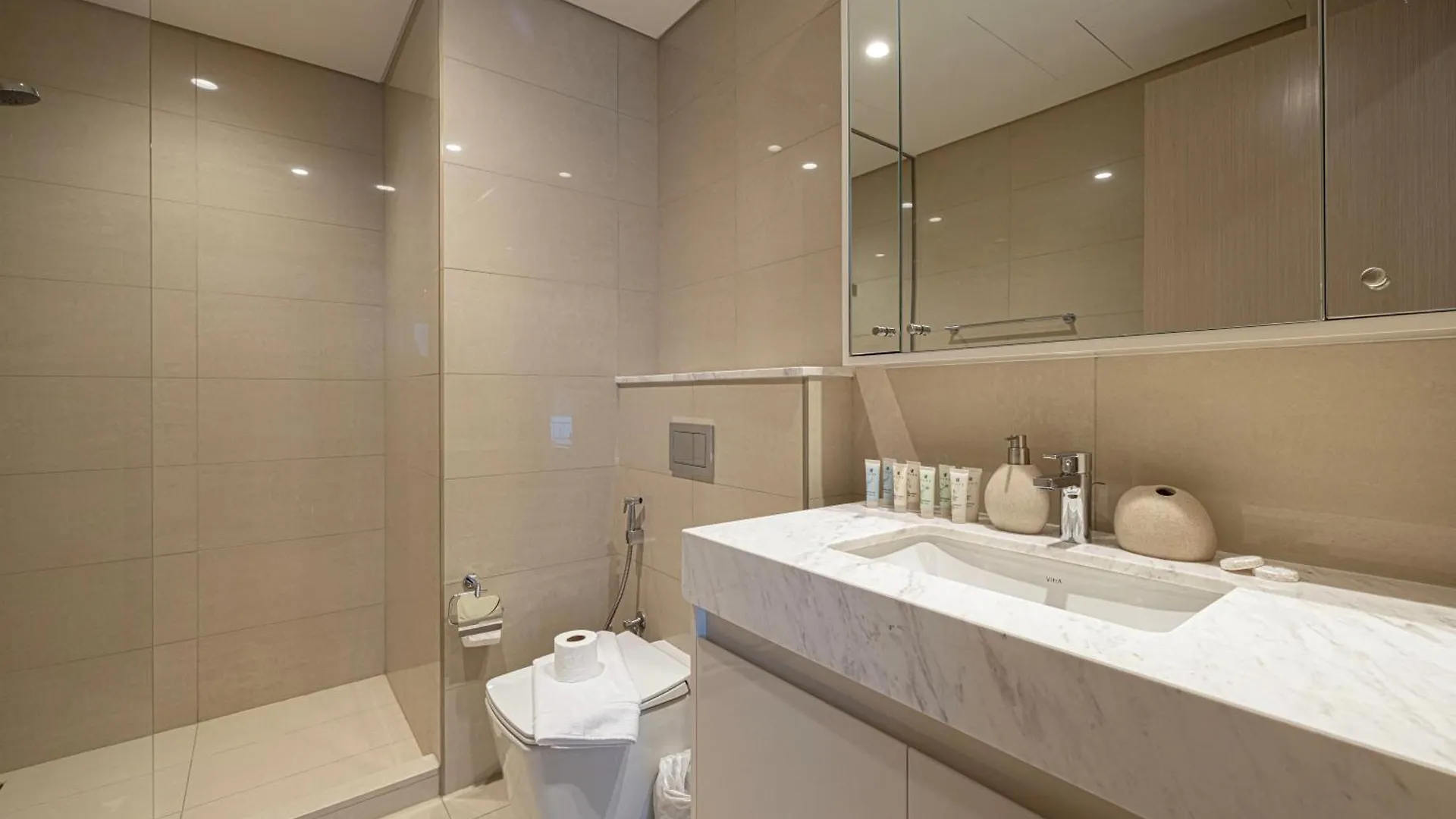 Stunning 2Br Full Burj Khalifa Views 5Min Walk To Dubai Mall Apartment