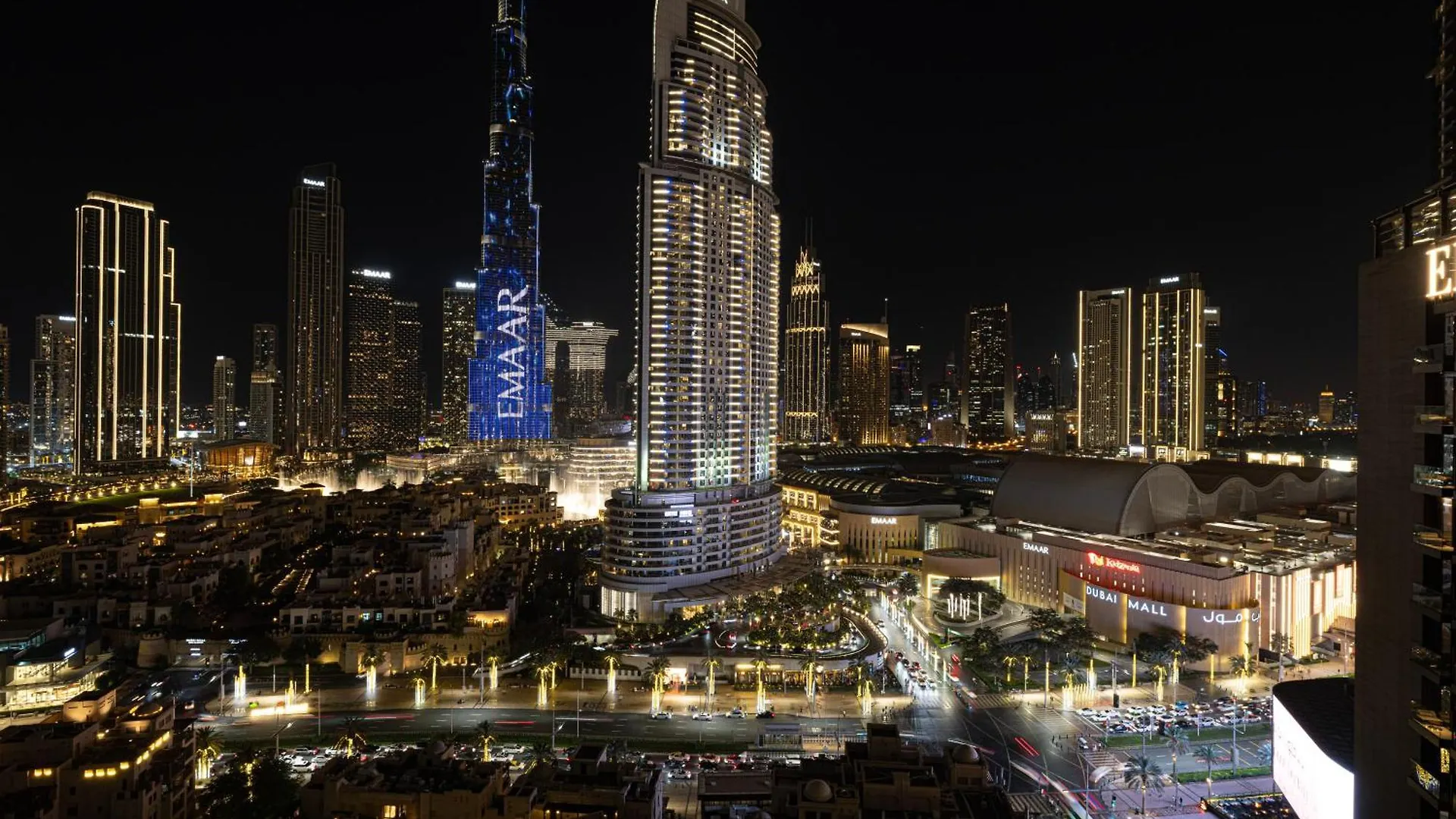 Stunning 2Br Full Burj Khalifa Views 5Min Walk To Dubai Mall Apartment