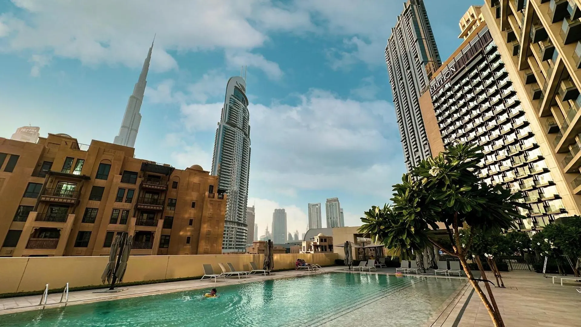 Stunning 2Br Full Burj Khalifa Views 5Min Walk To Dubai Mall Apartment